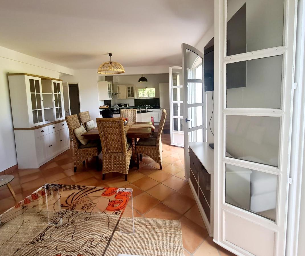 Superbe Villa-Domaine Avec Golf Piscine Et Tennis سا سيرْ سور مير المظهر الخارجي الصورة